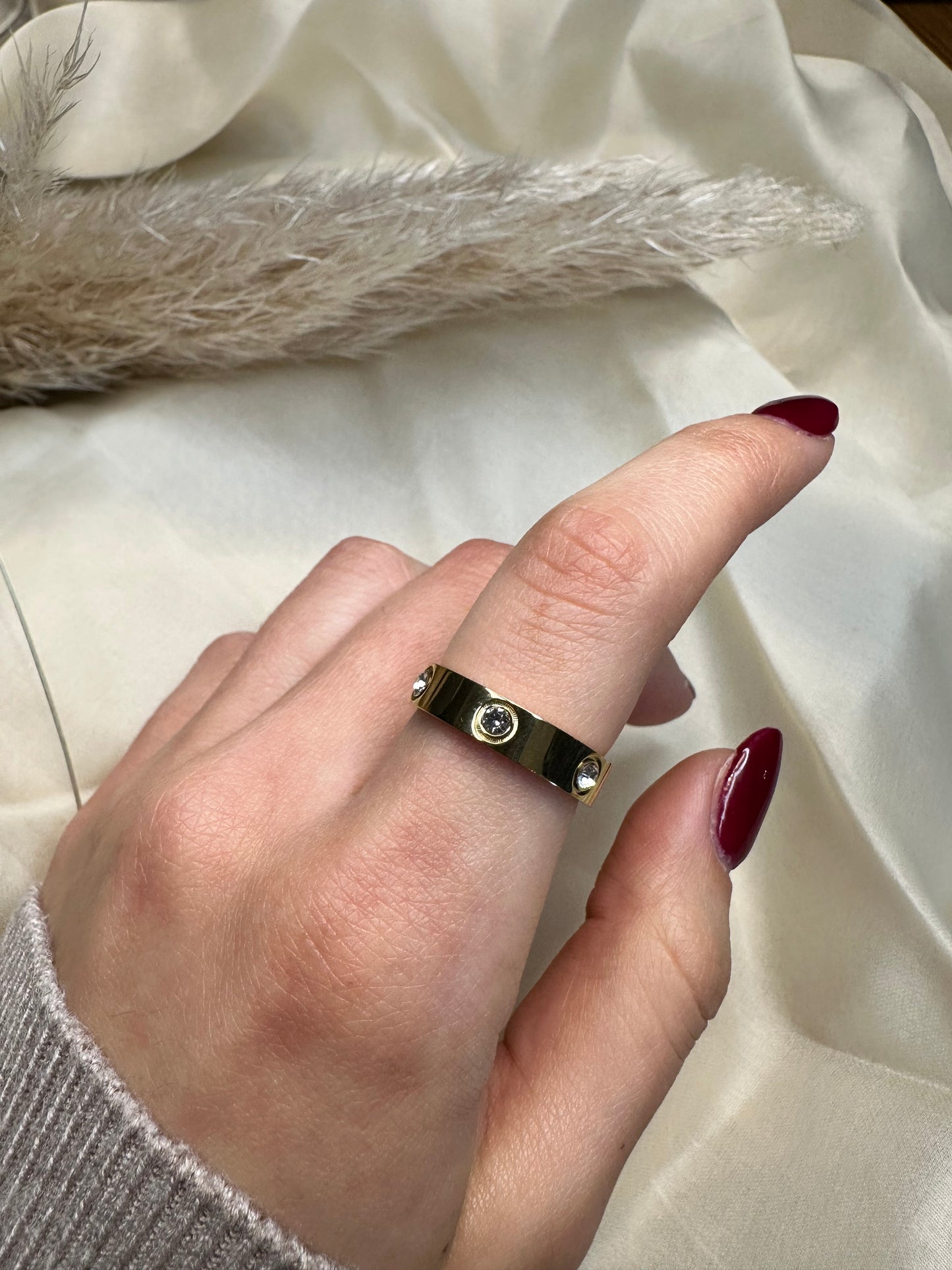 "Elisabeth" anello placcato in oro 18 kt con zirconi incastonati