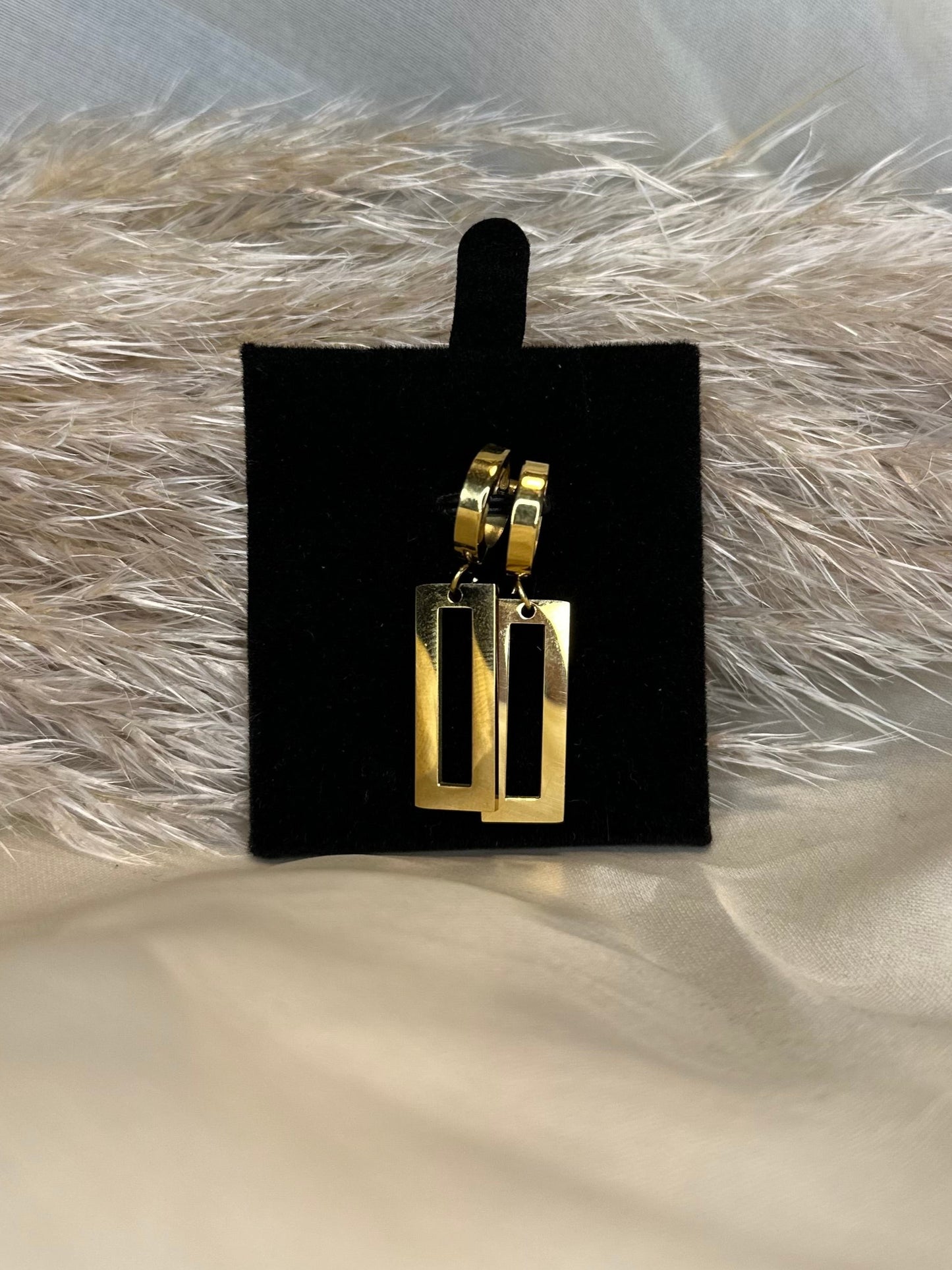 " Vivyan" Orecchini pendenti placcati in oro 18kt