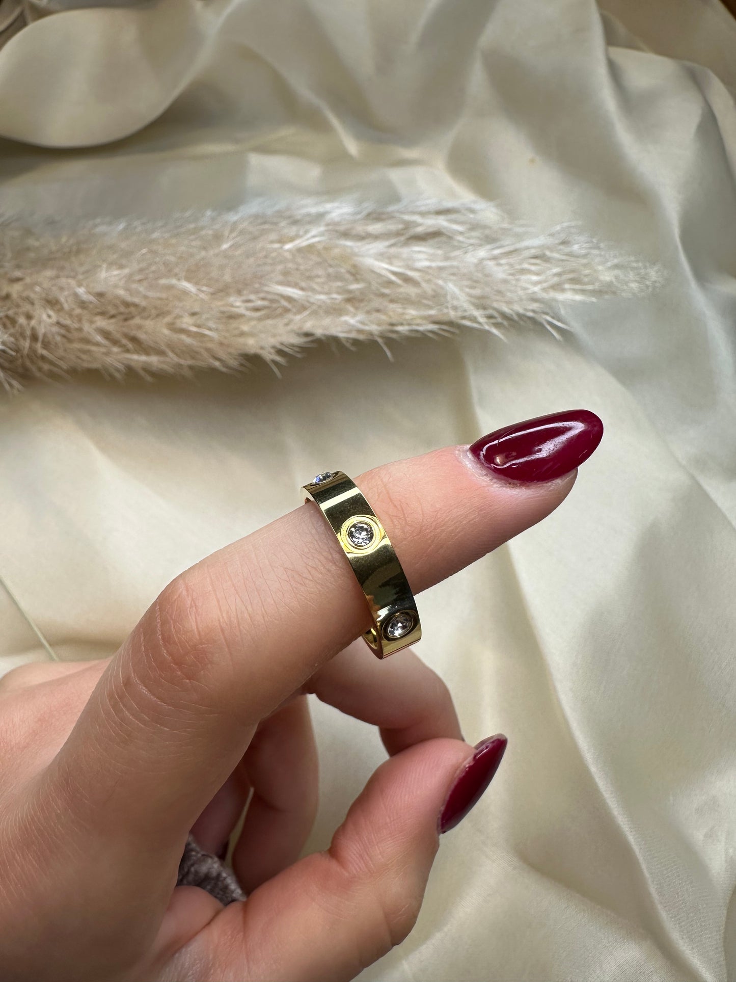 "Elisabeth" anello placcato in oro 18 kt con zirconi incastonati